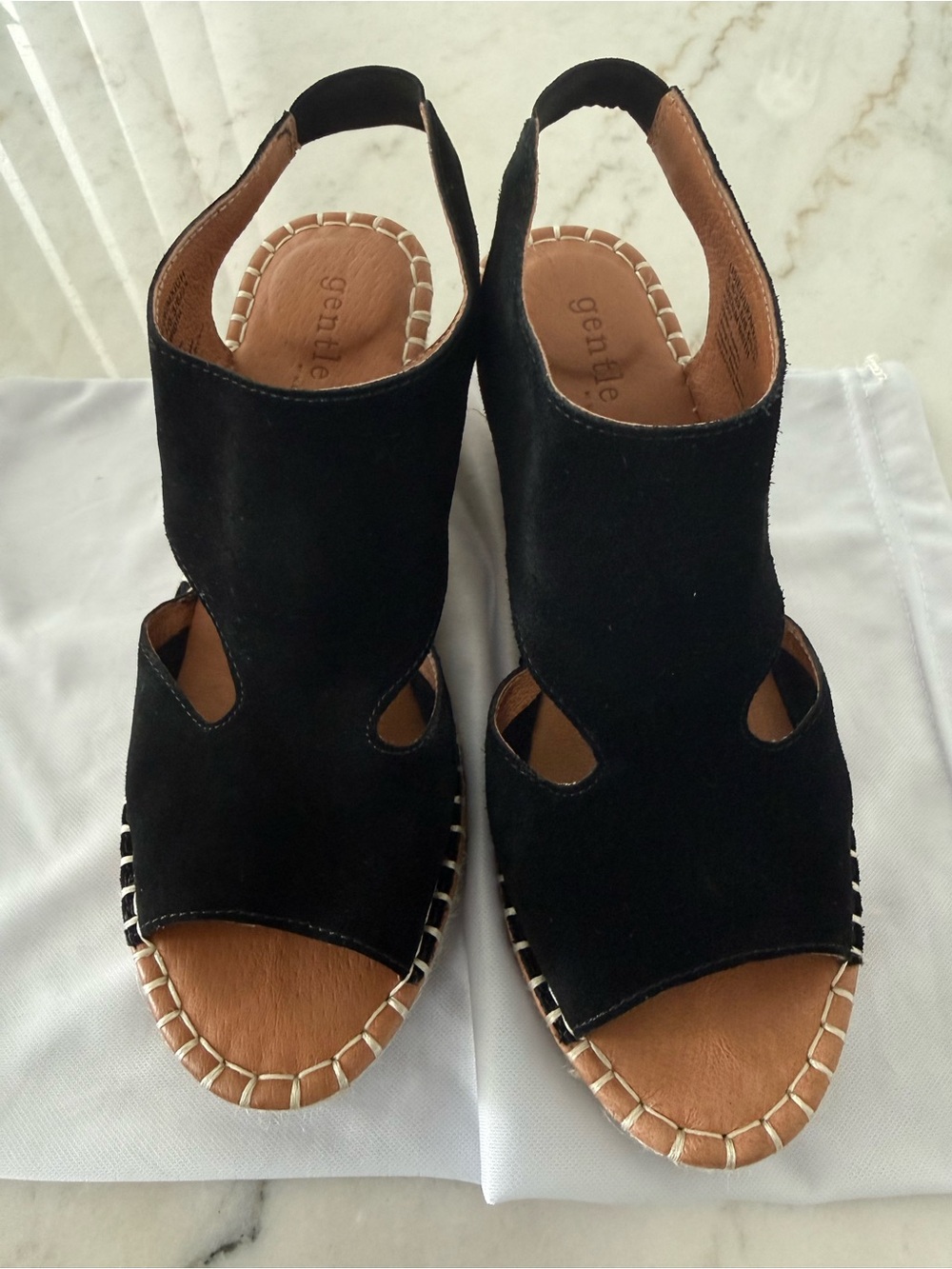 Gentle Souls by Kenneth Cole Women's Cody Wedge Espadrille Sandals